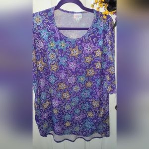 Vet fund sale!! EUC Lularoe tunic top tee purple & blue Size large